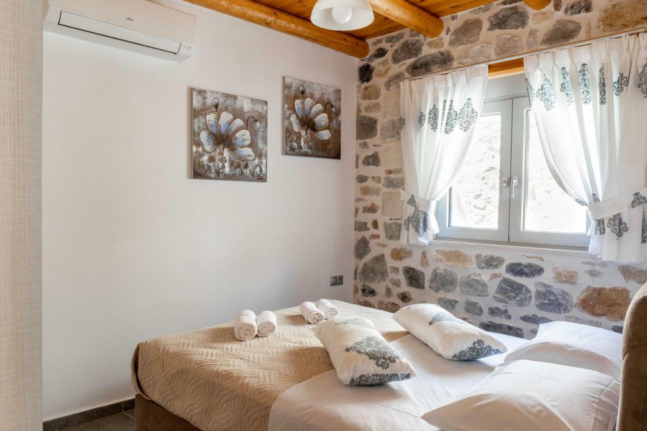 Marilena Natural Stone House, By Hellocrete Pigí Eksteriør billede